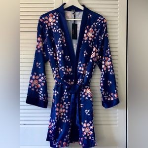 Satin Robe Navy Floral Print | Morgan Lane X FabFitFun S/M